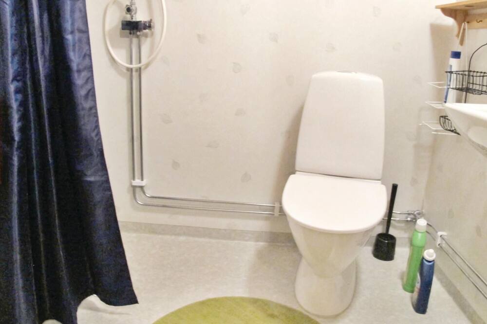 Photo of Bathroom in Overbyn