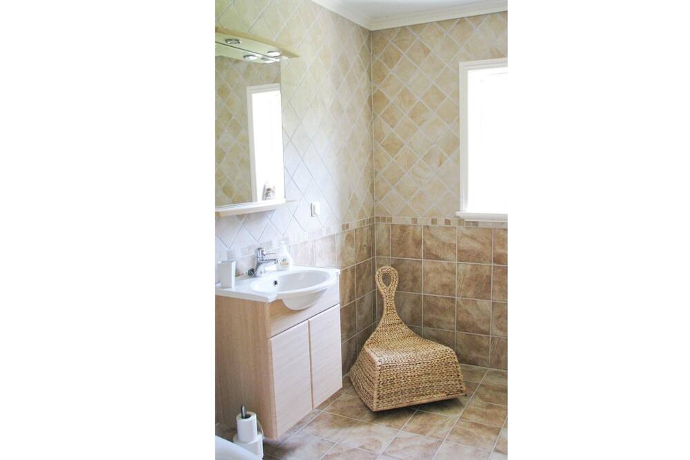 Photo of Bathroom in Hedekas