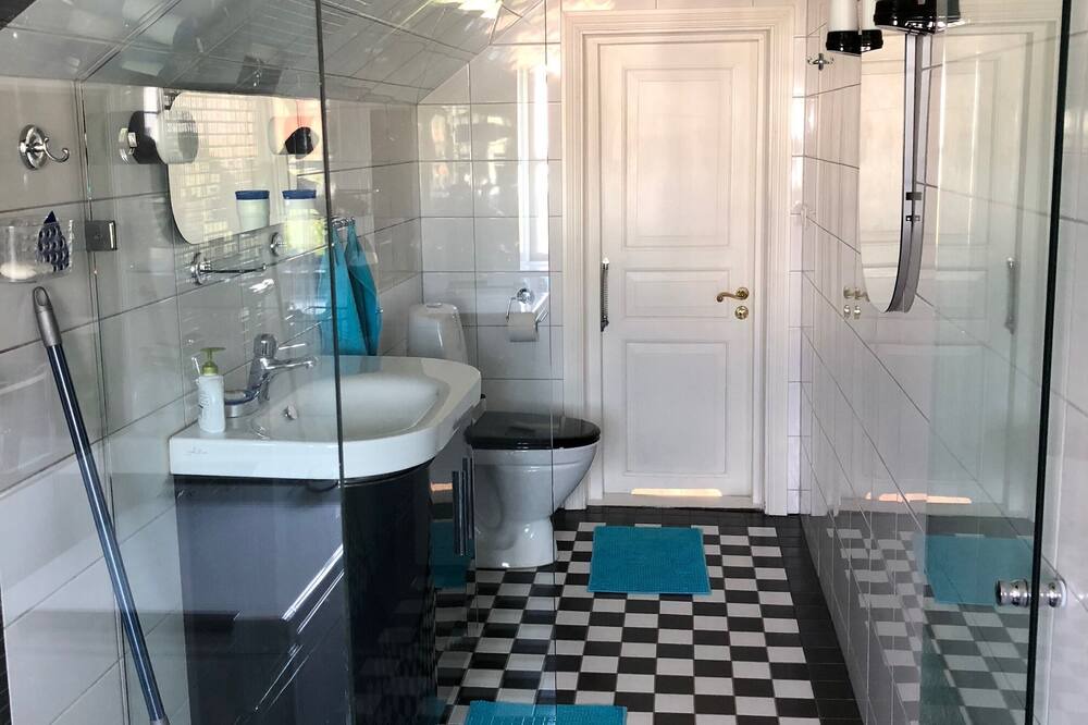 Photo of Bathroom in Vatternas