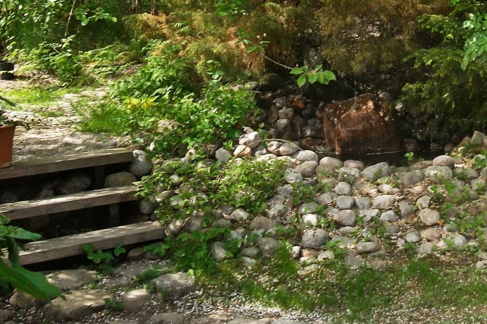 Photo of Outdoor in Adelso