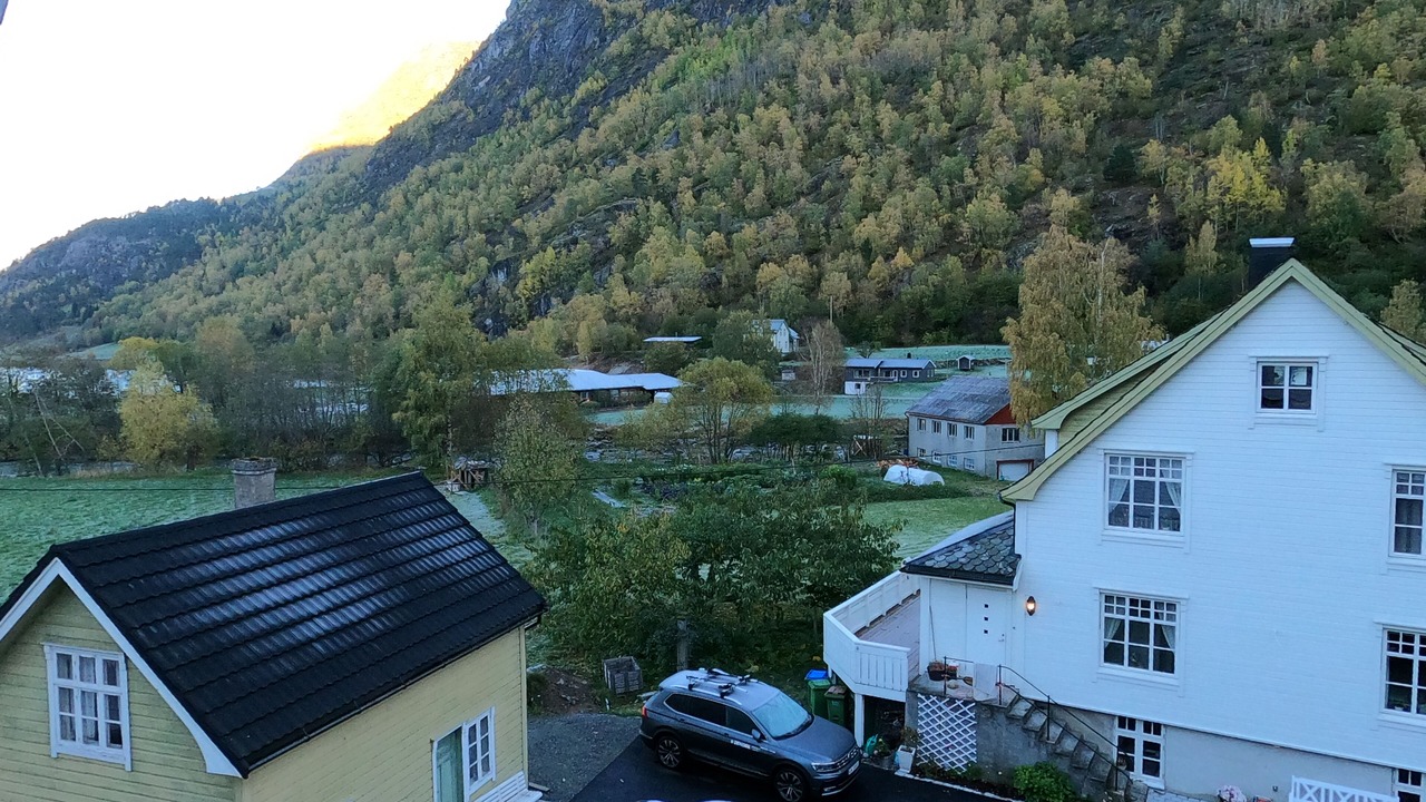 Photo of Others in Hjelle