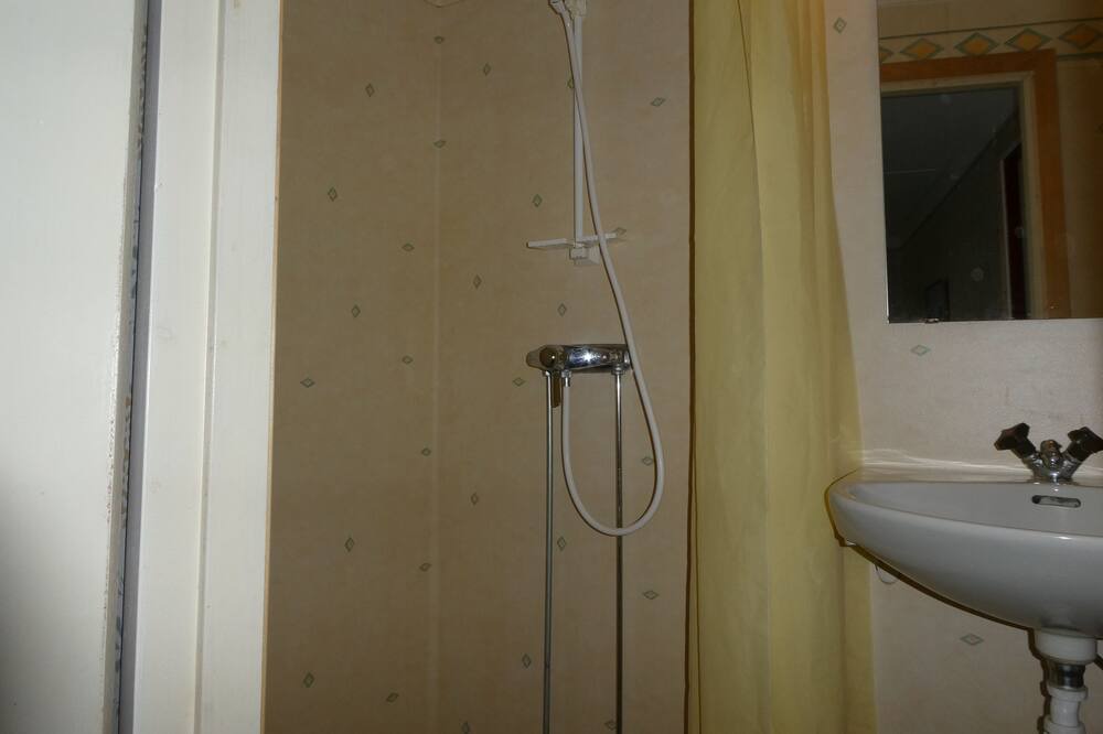 Photo of Bathroom in Katthammarsvik
