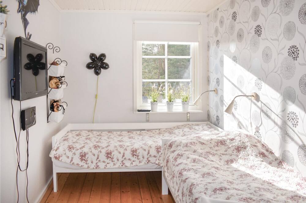 Photo of Bedroom in Hallevik