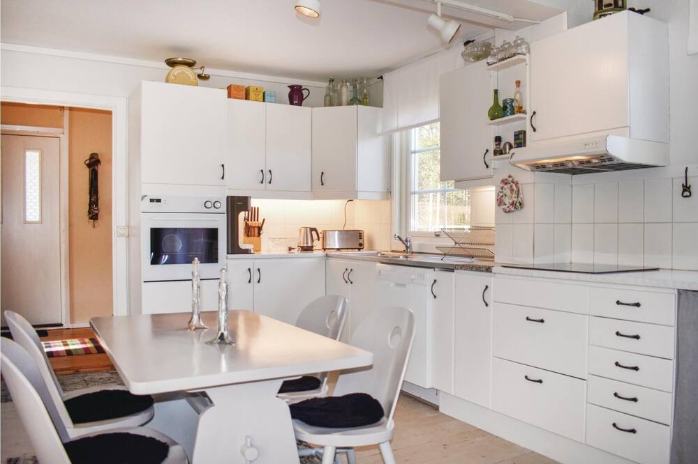 Photo of Kitchen in Hallevik