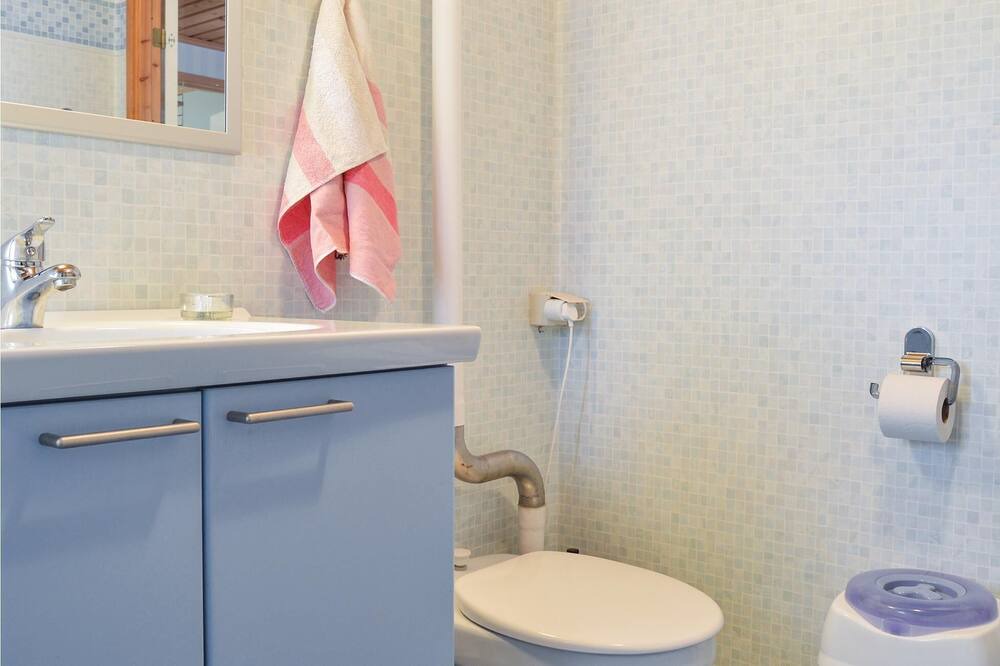 Photo of Bathroom in Djurhamn