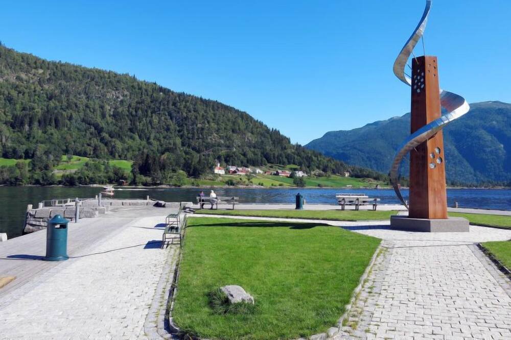 Photo of Others in Balestrand