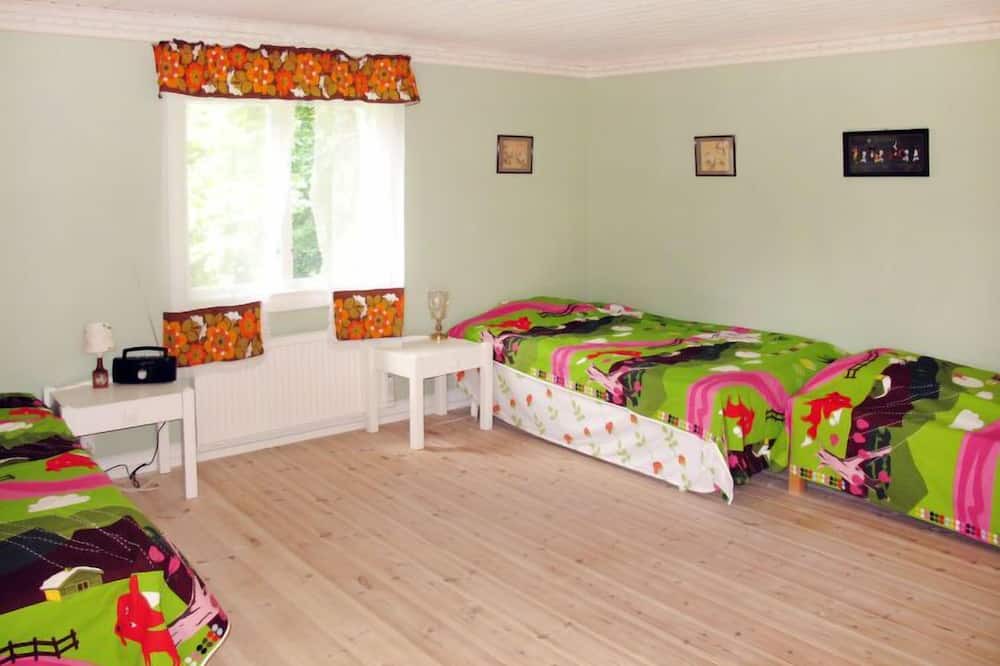 Photo of Bedroom in Arjang