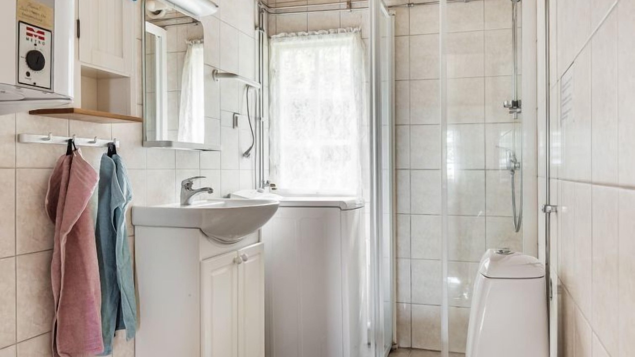 Photo of Bathroom in Tibro