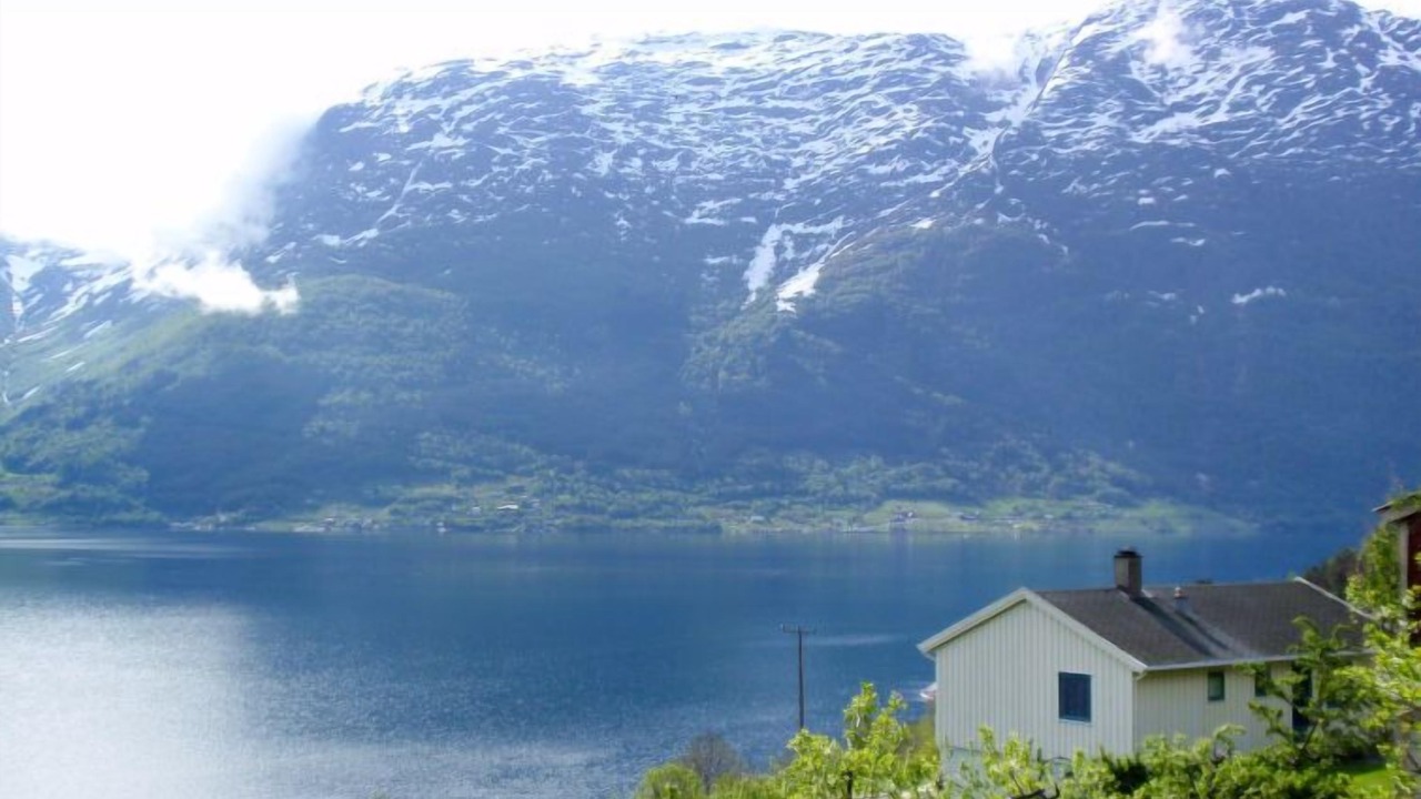 Photo of Others in Djønno