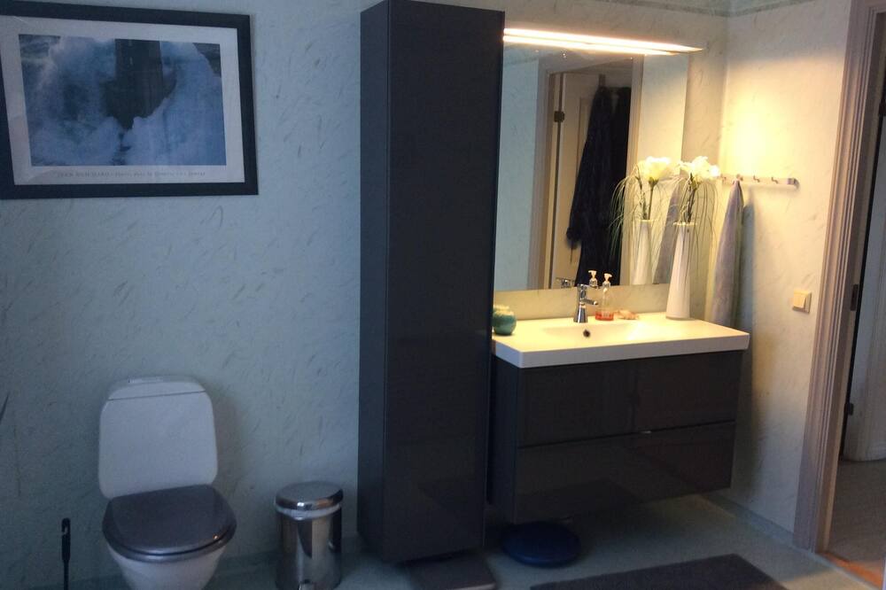 Photo of Bathroom in Ekero