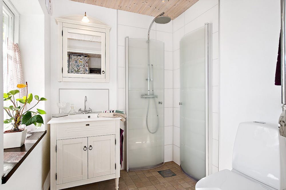 Photo of Bathroom in Nyhamnslage
