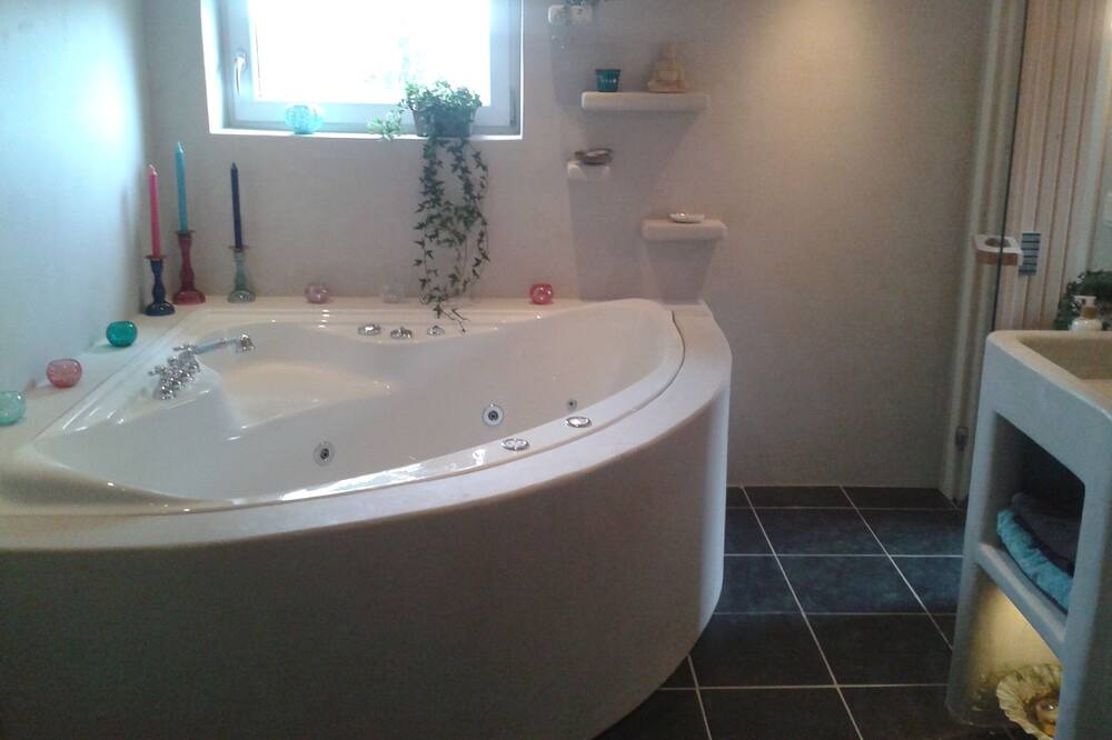 Photo of Bathroom in Ekero