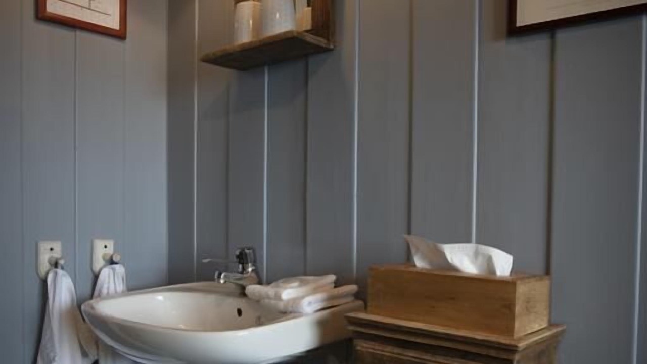 Photo of Bathroom in B