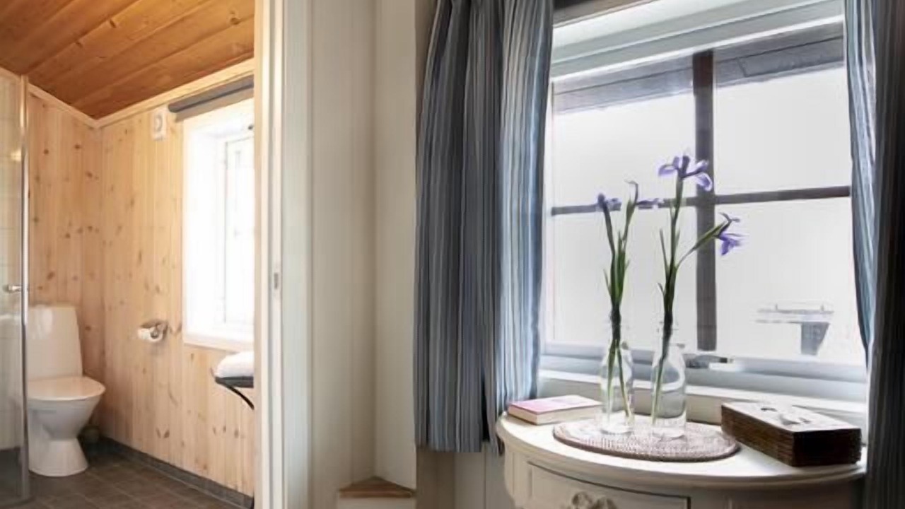 Photo of Bathroom in B