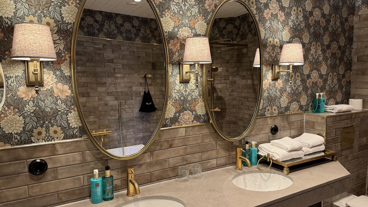 Photo of Bathroom in Hoor