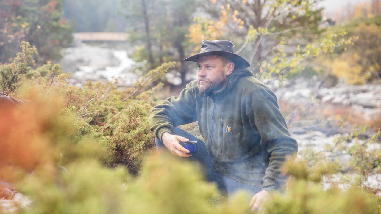 Photo of Others in Skjaak