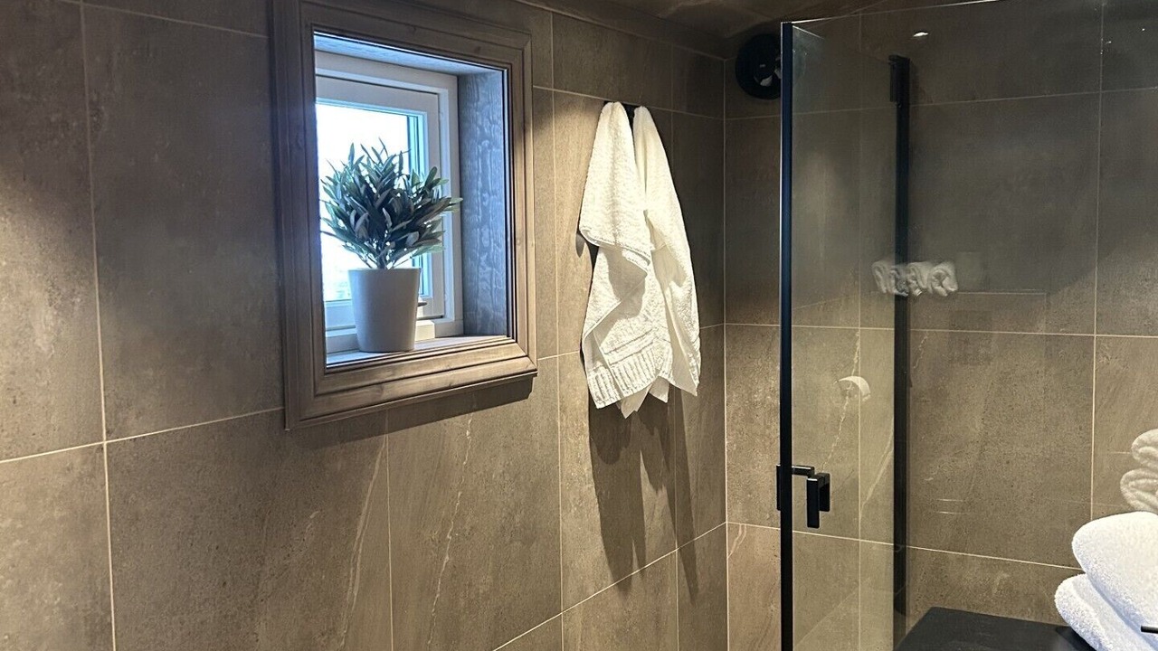 Photo of Bathroom in Skjaak