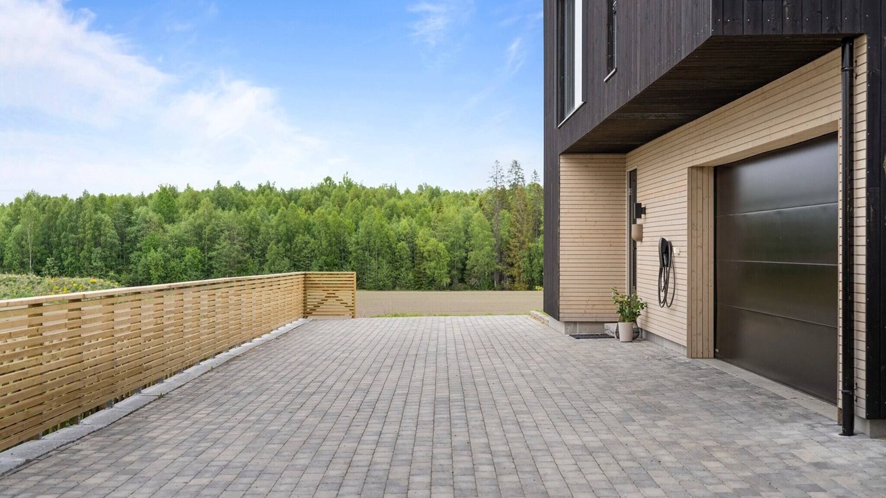Photo of Patio Balcony in As Municipality