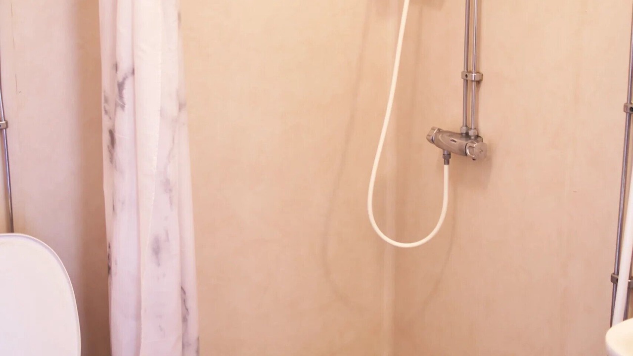 Photo of Bathroom in Hallevik