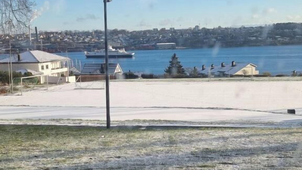 Photo of Outdoor in Lena