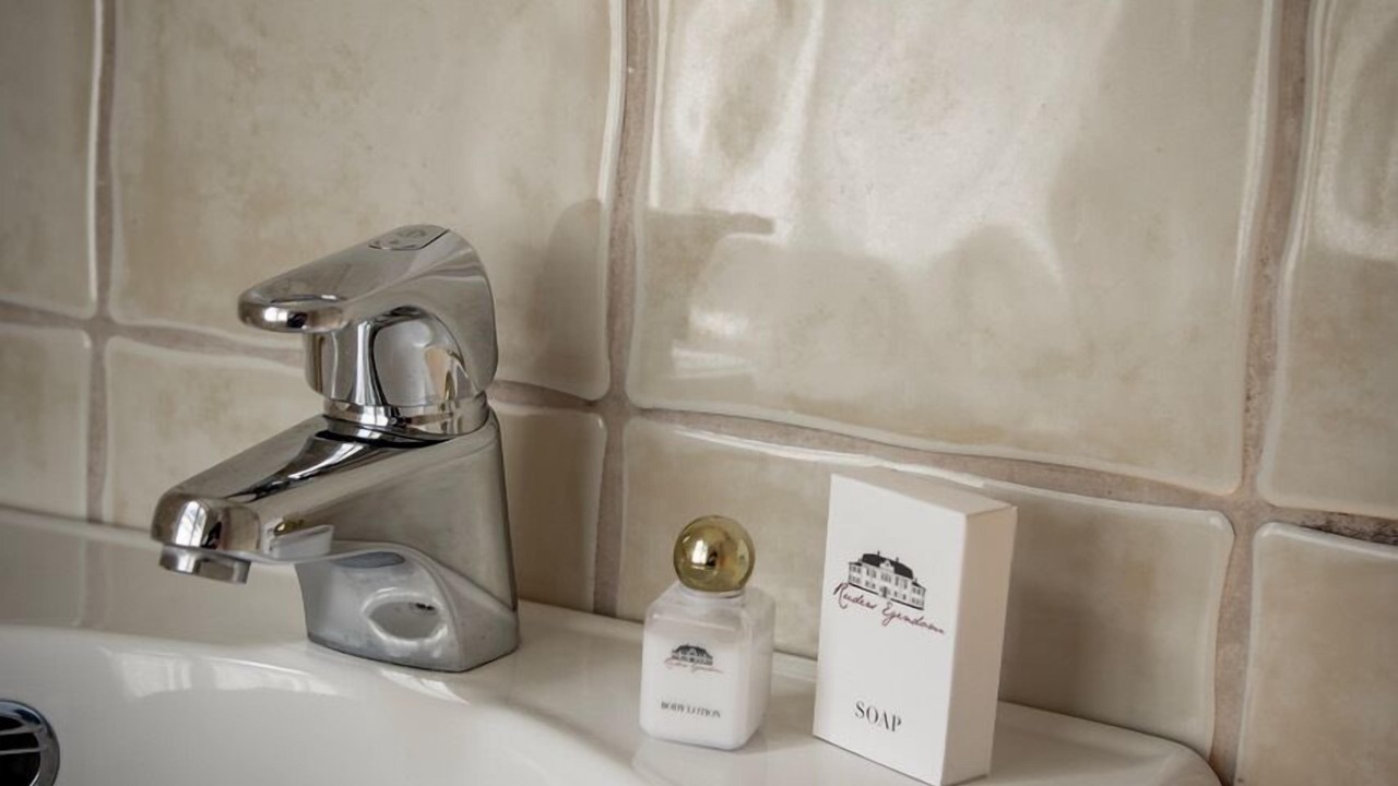 Photo of Bathroom in Tibro