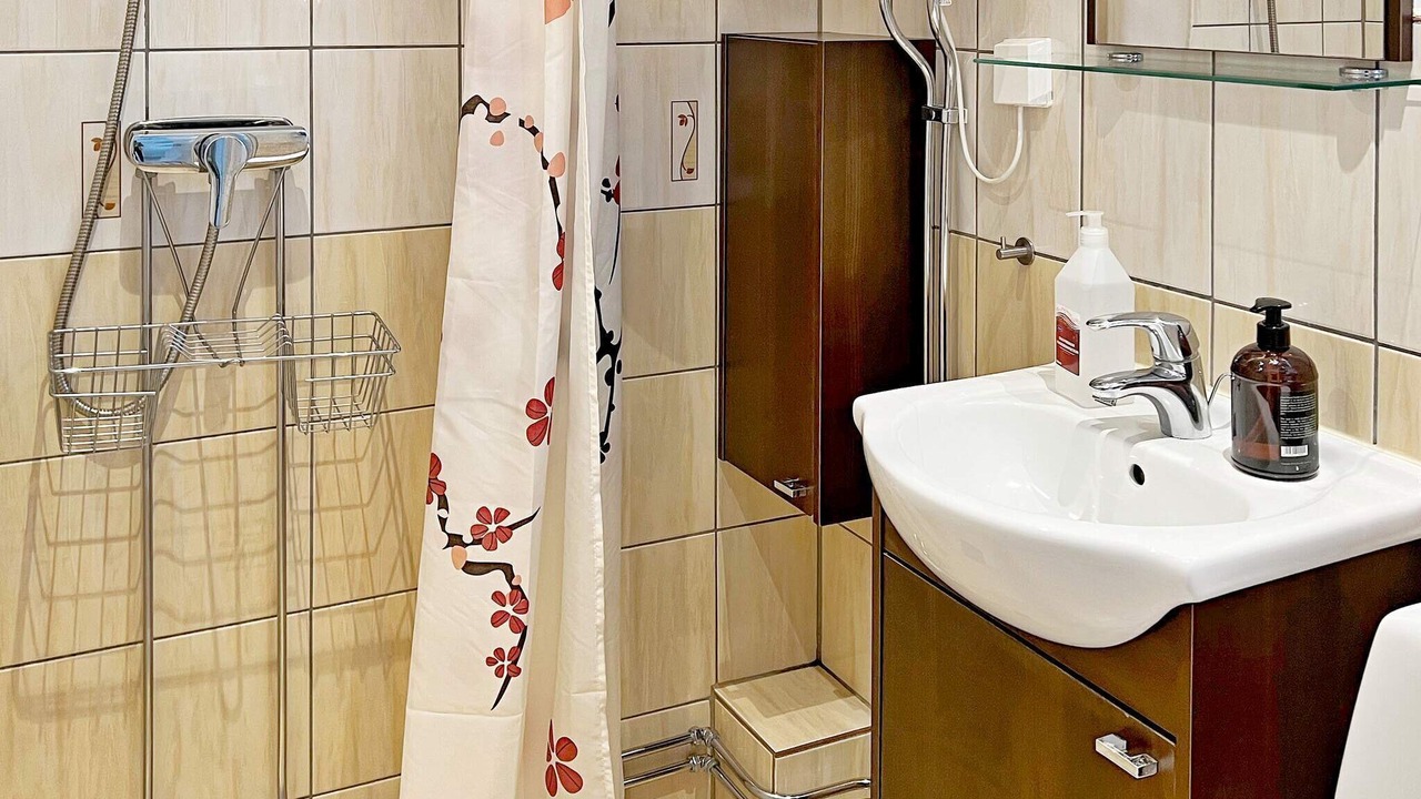 Photo of Bathroom in Uttran