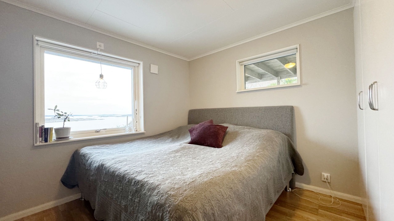 Photo of Bedroom in Haellsvik