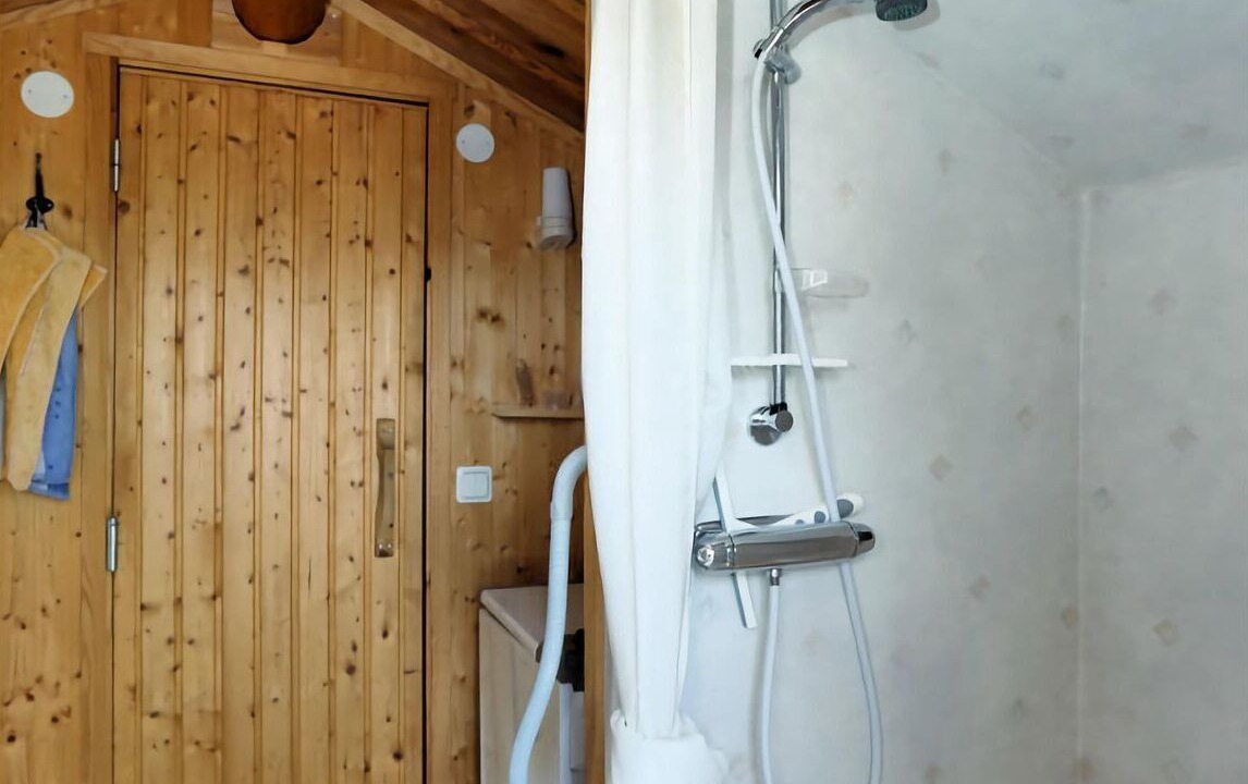 Photo of Bathroom in Tived