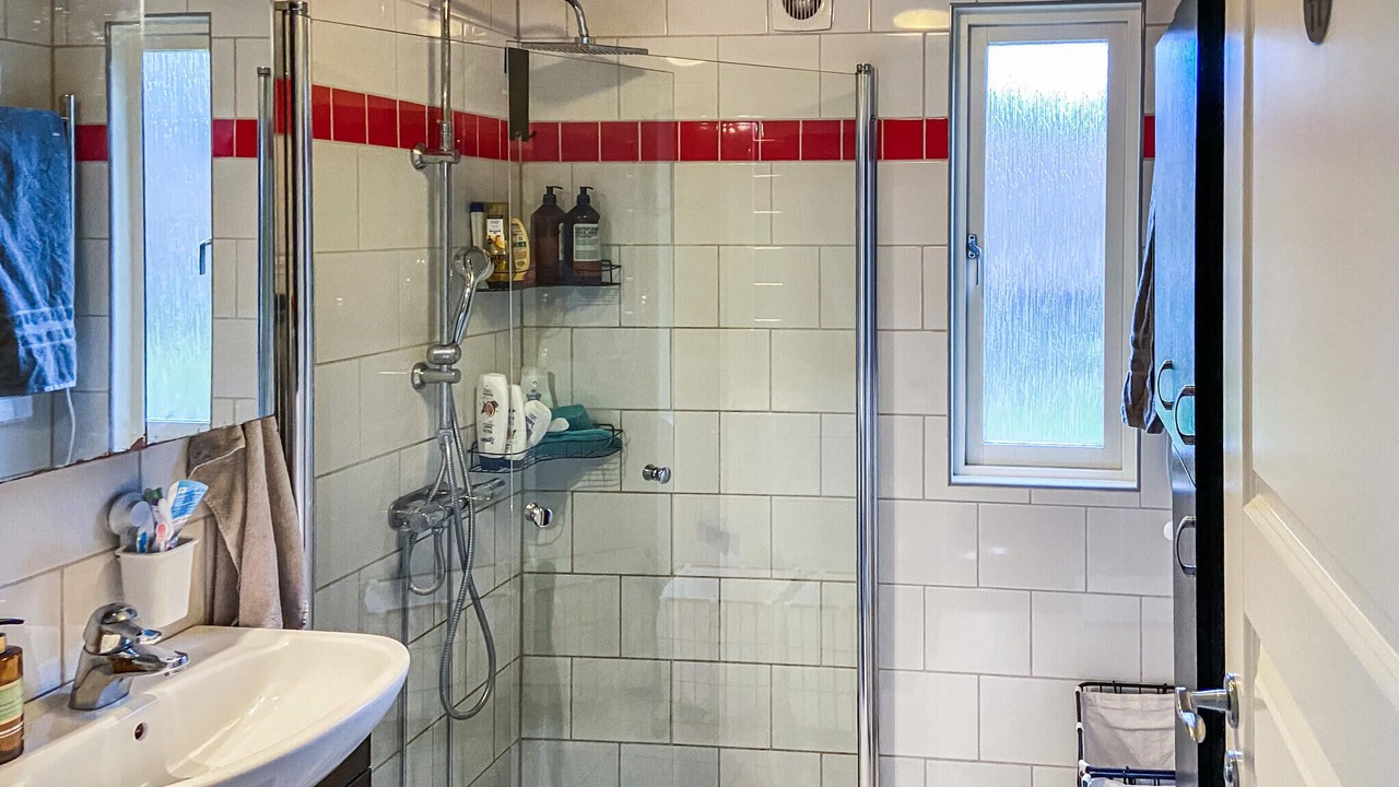 Photo of Bathroom in Larbro