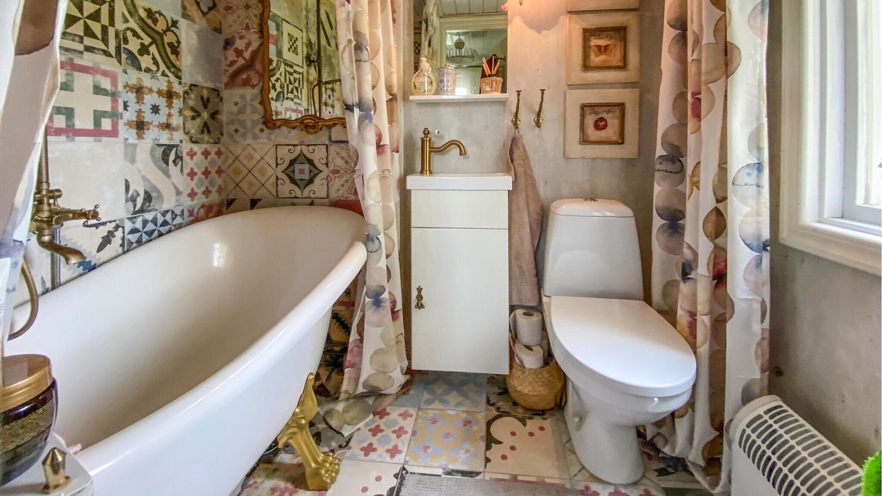 Photo of Bathroom in Fjaras