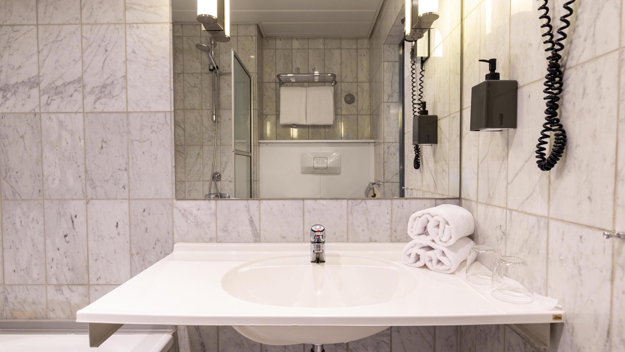 Photo of Bathroom in Florø