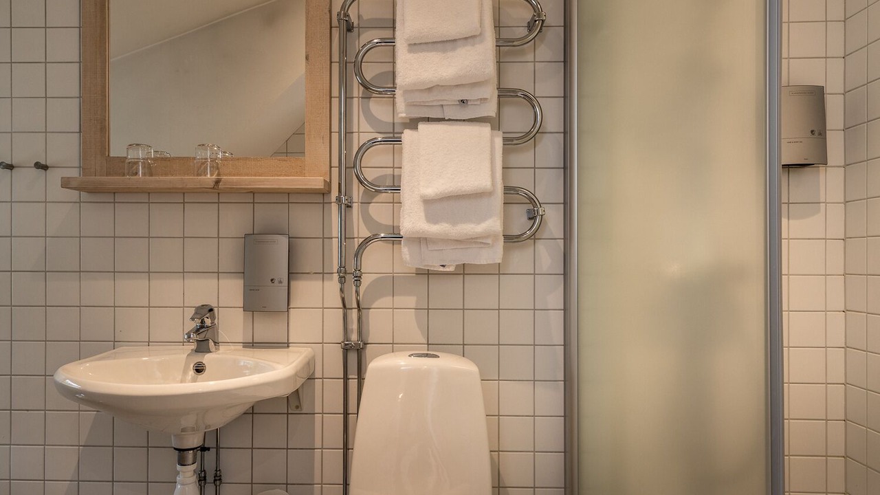 Photo of Bathroom in Are