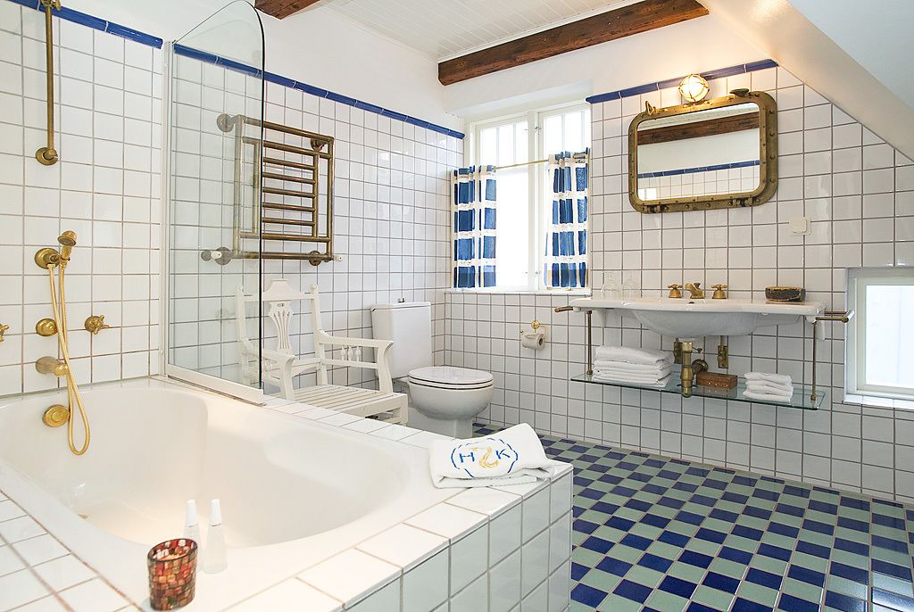 Photo of Bathroom in Molle