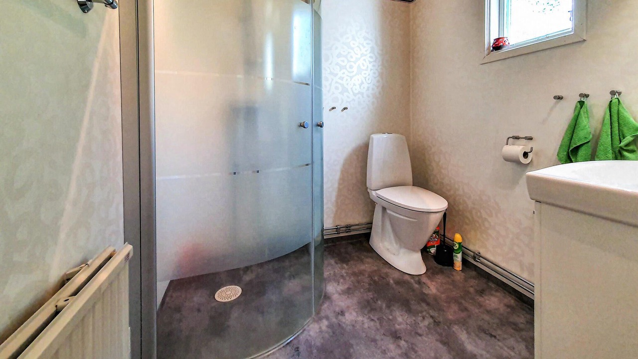 Photo of Bathroom in Asljunga