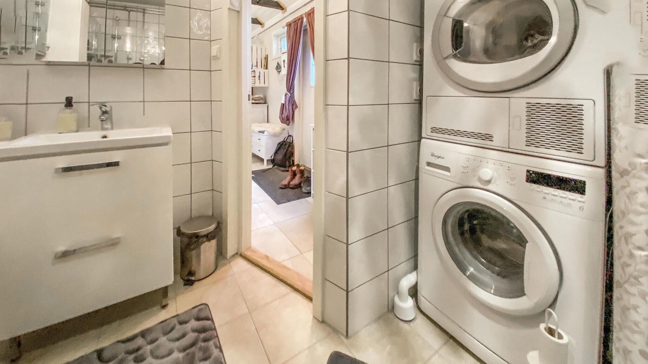 Photo of Bathroom in Skene
