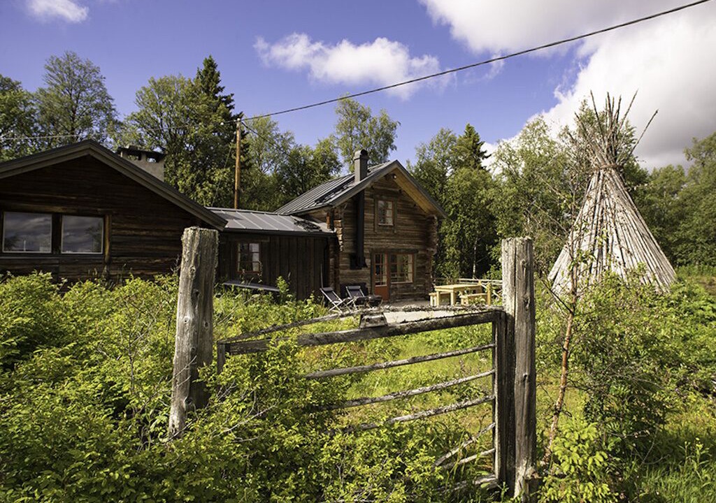 Photo of Outdoor in Undersaker