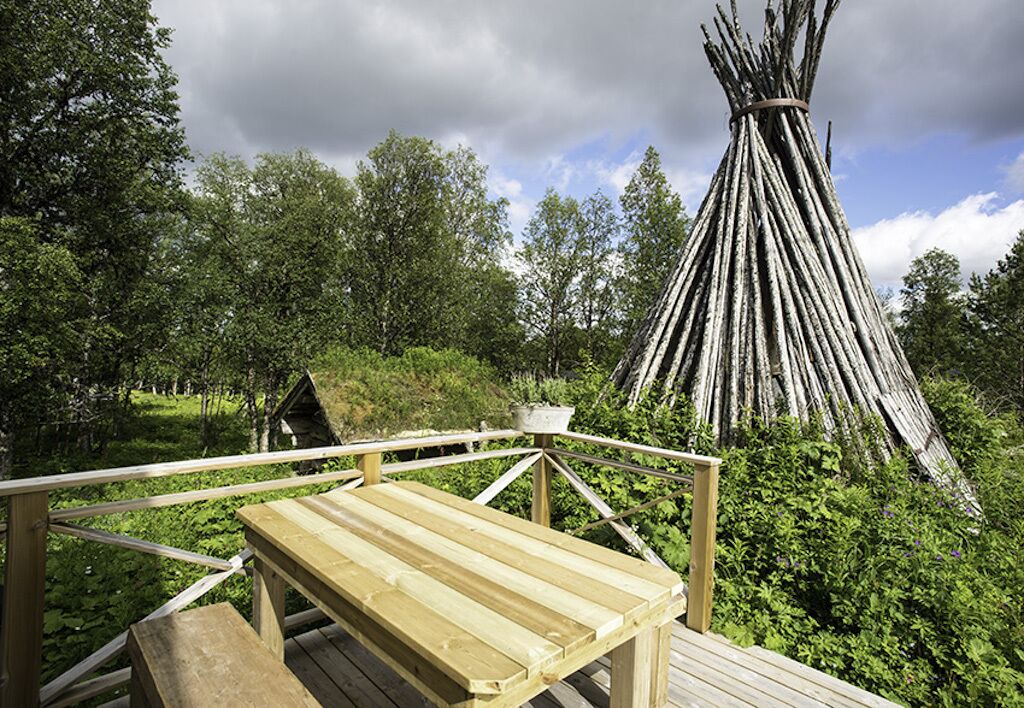 Photo of Outdoor in Undersaker