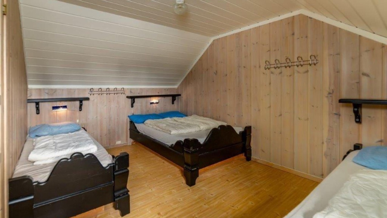 Photo of Bedroom in B
