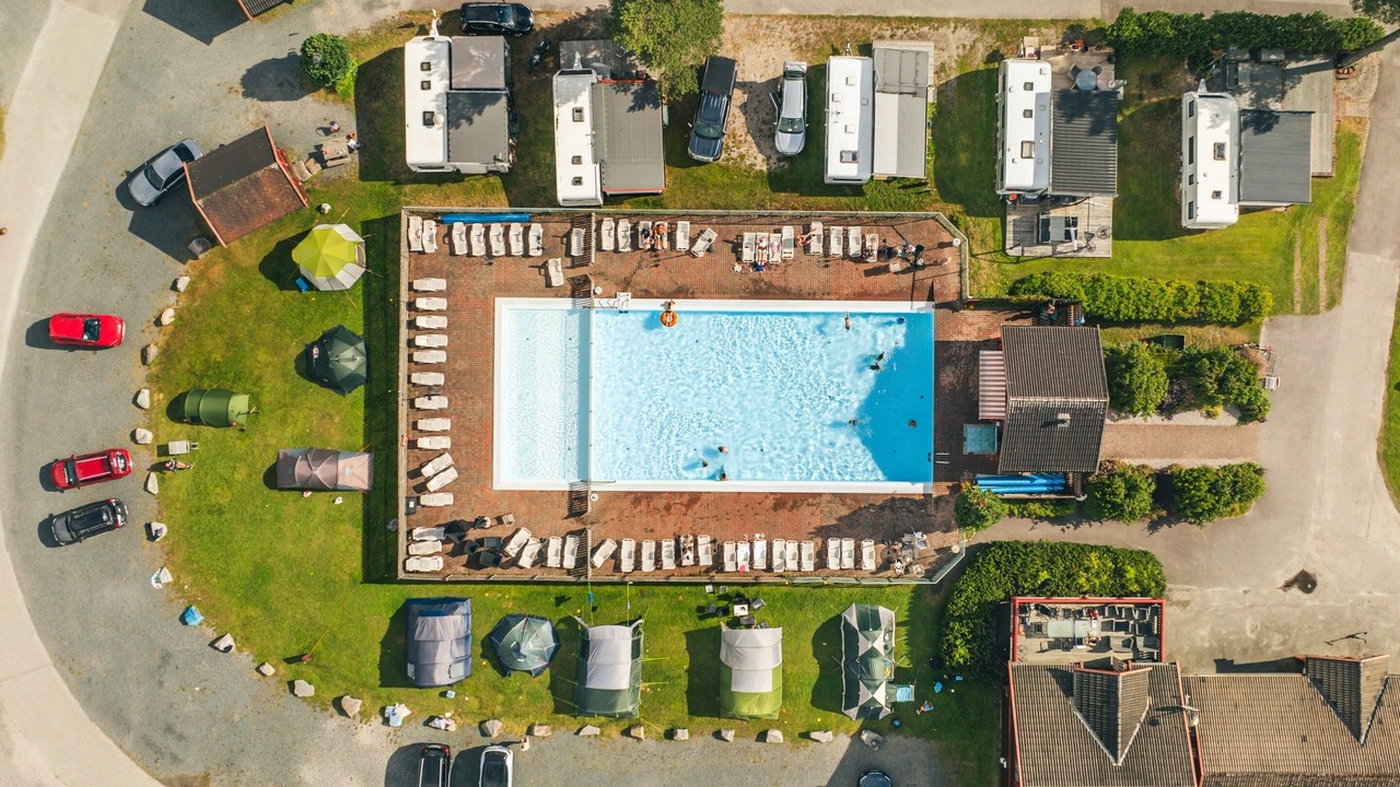 Photo of Outdoor in B
