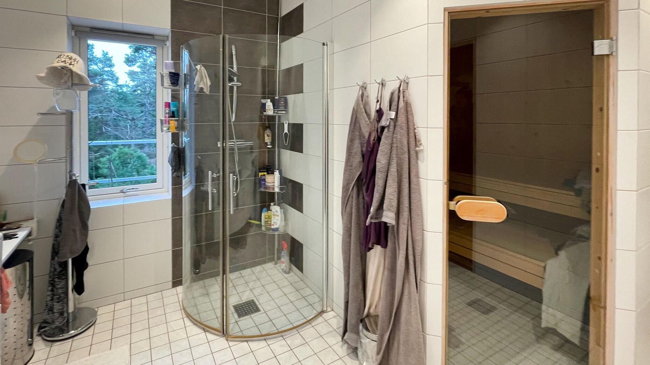 Photo of Bathroom in Ingaro