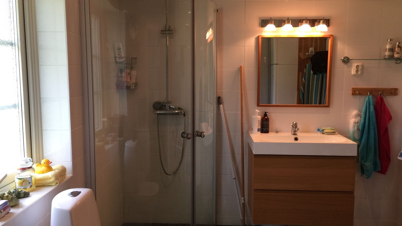 Photo of Bathroom in Undersaker