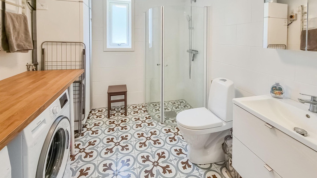 Photo of Bathroom in Tvarred