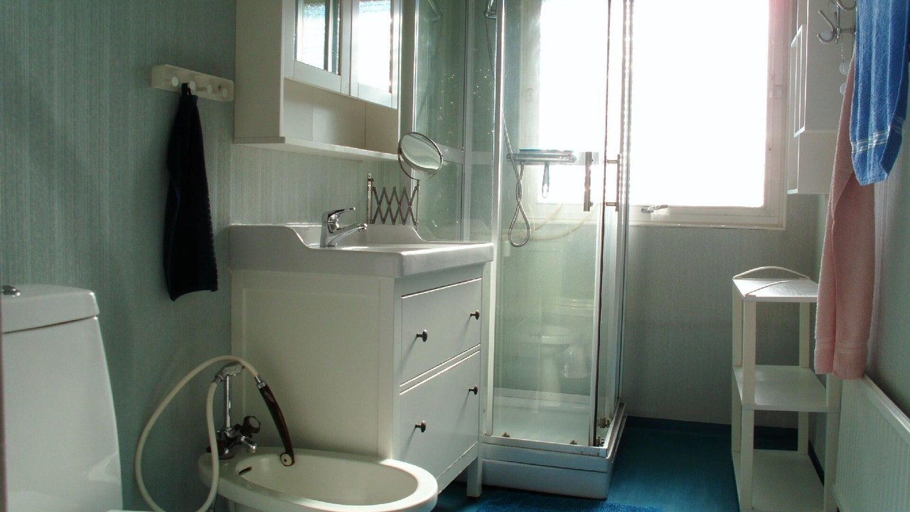 Photo of Bathroom in Jamshog