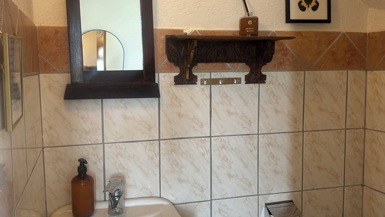 Photo of Bathroom in Borrby