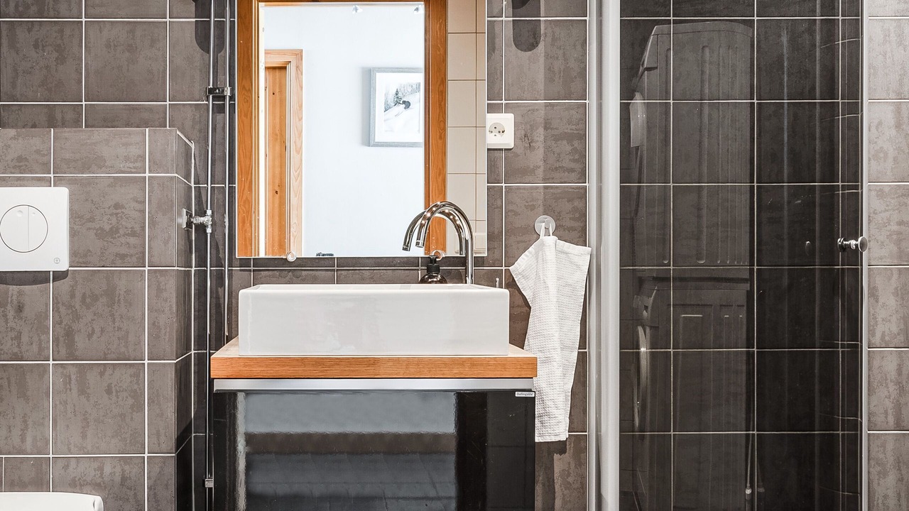 Photo of Bathroom in Are