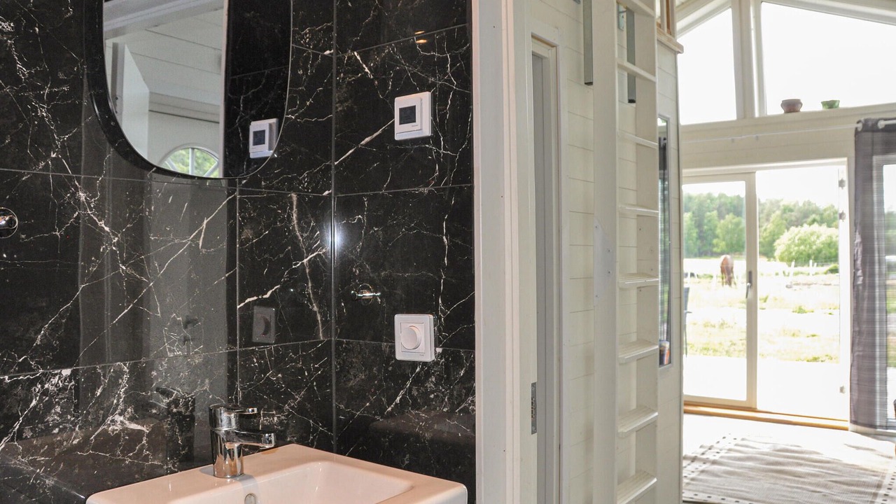 Photo of Bathroom in Hammaro