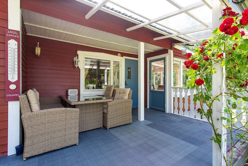 Photo of Patio Balcony in Vase