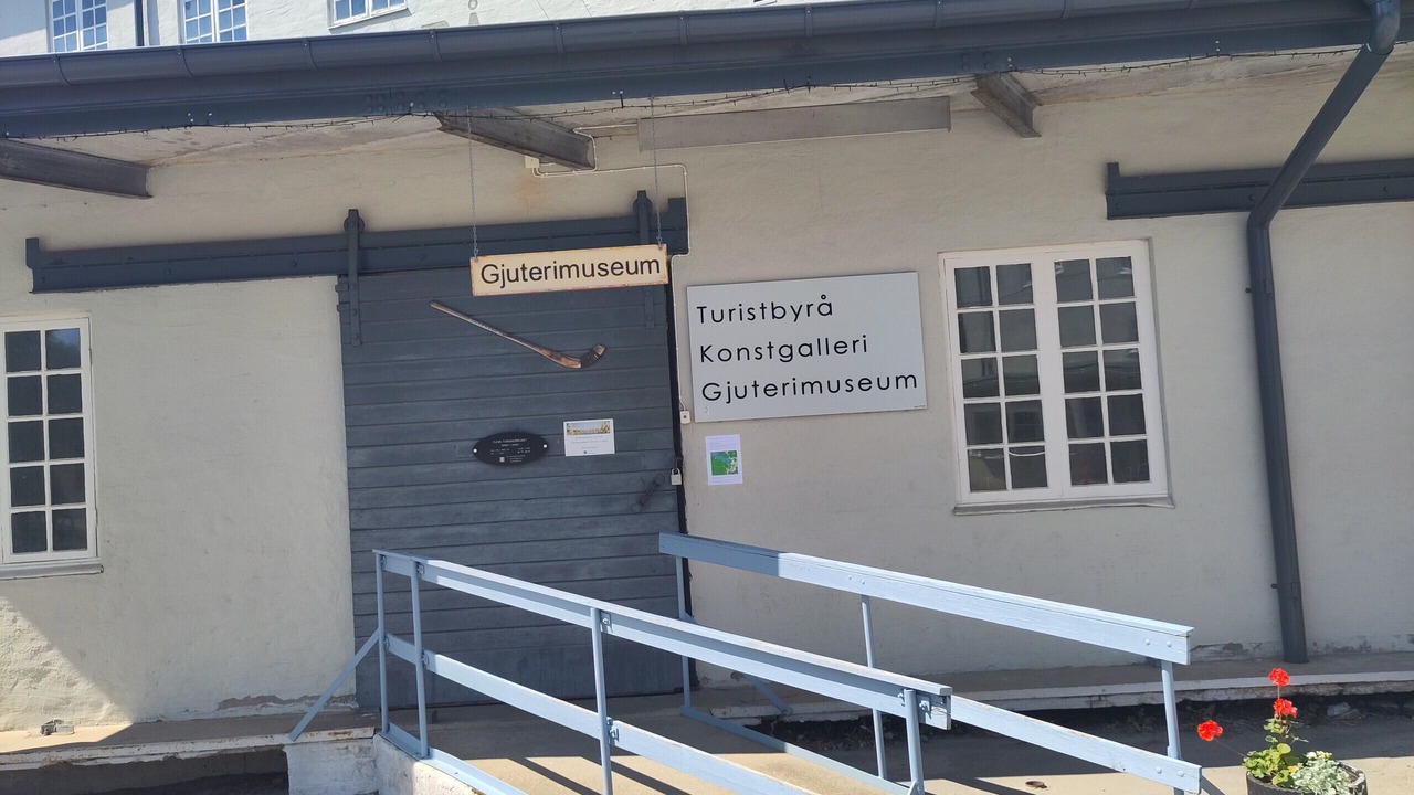 Photo of Others in Halleforsnas