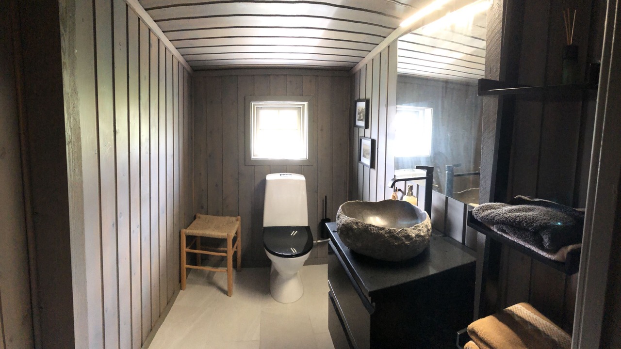 Photo of Bathroom in Hol Municipality