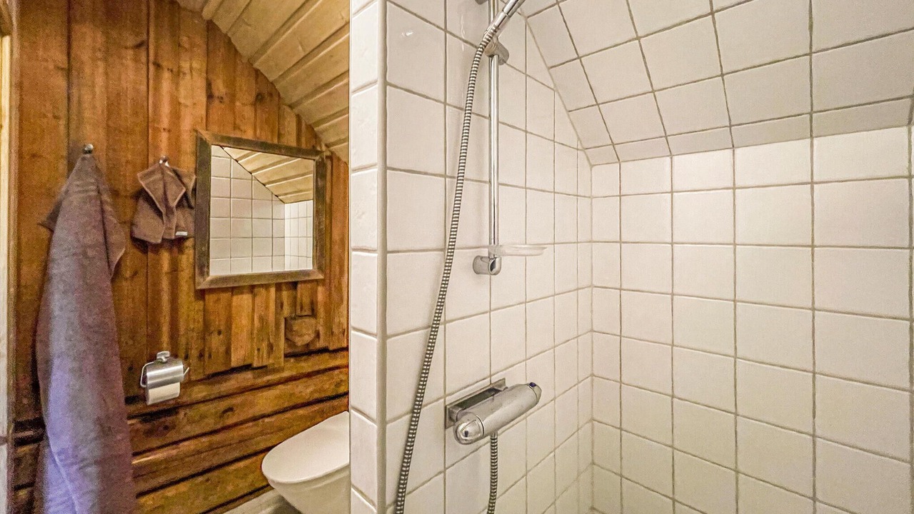 Photo of Bathroom in Arjang